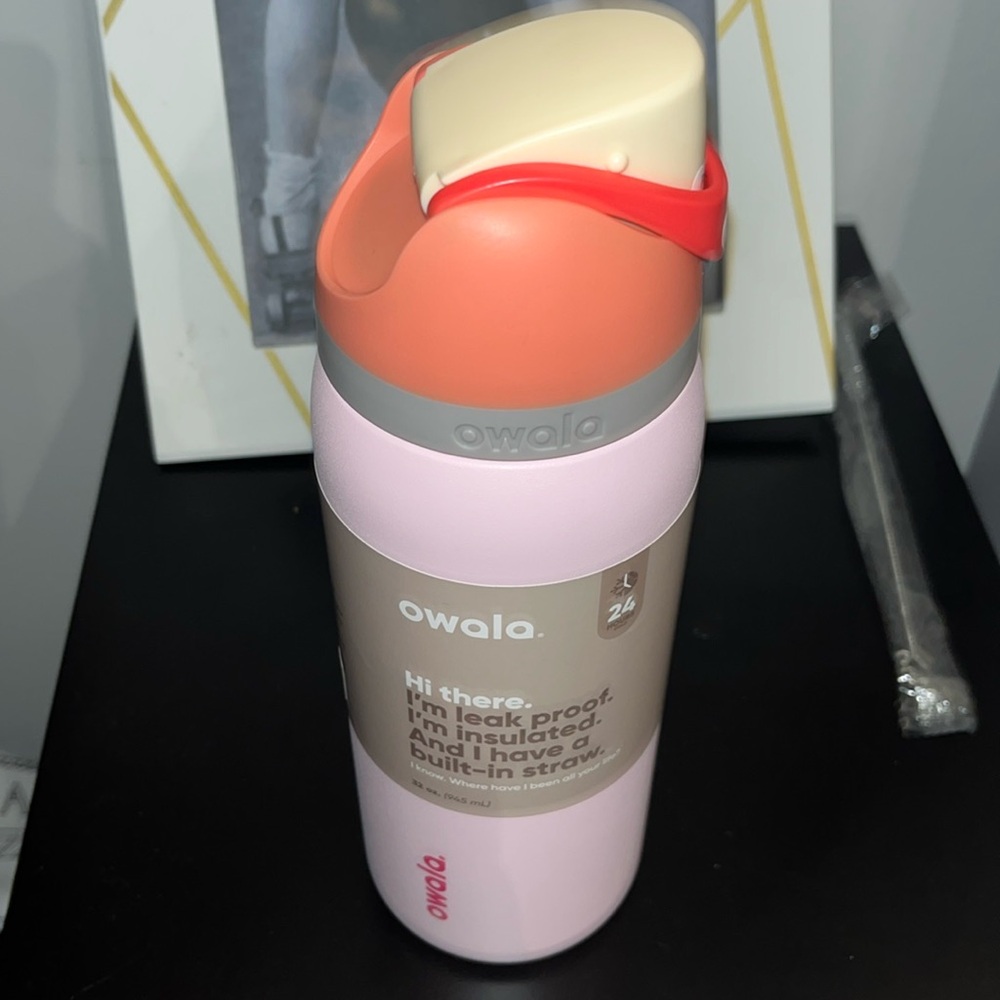 Limited edition Owala Peachy rose 🍑